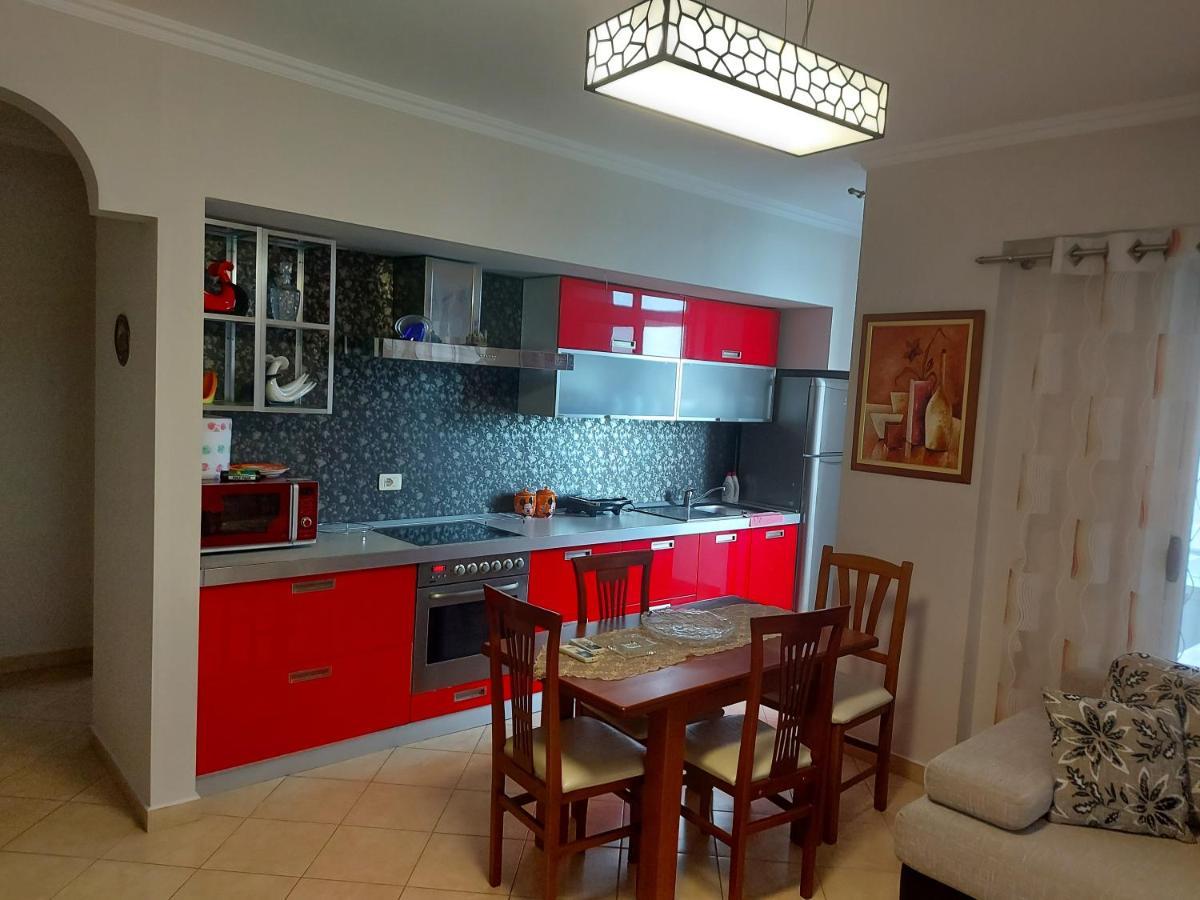 Bral Apartments 8 Two-Bedroom Beachfront Durrës Zewnętrze zdjęcie