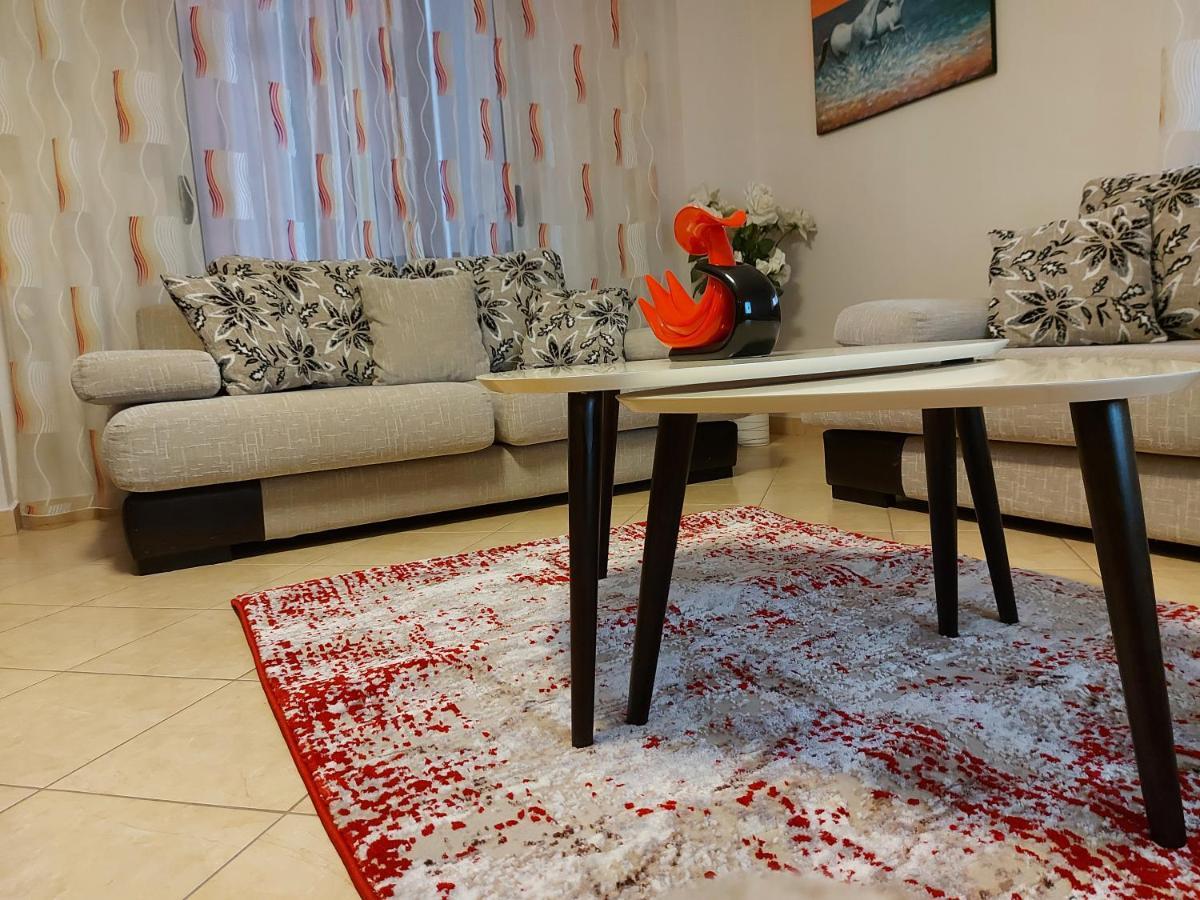 Bral Apartments 8 Two-Bedroom Beachfront Durrës Zewnętrze zdjęcie
